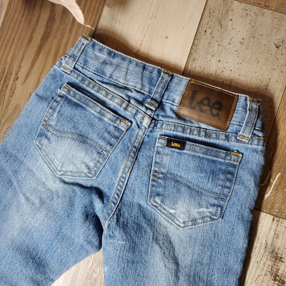 Lee Skinny Fit Straight Leg Medium Wash Toddler Boy Blue Jeans Size 3T EUC NWOT